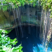 Ik Kil Cenote