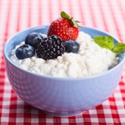 Cottage Cheese and Berries