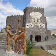 Museo Templo Del Sol Pintor Ortega Maila, Ecuador