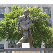 Elvis Statue - Memphis, TN