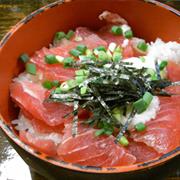 Tekkadon (鉄火丼)