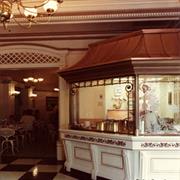 American Egg Houe (1978-1983)