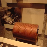 Computers With Magnetic Memories Introduced (1948)