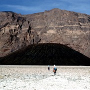 Trou Au Natron (Doon Orei), Chad