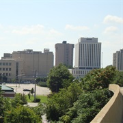 Newport News 185,000