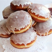 Pączki (Polish Doughnuts)