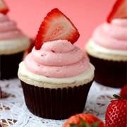 Strawberry White Chocolate Cupcakes