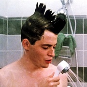 Making Crazy Hairstyles While You Have Shampoo in Your Hair