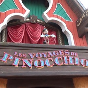 Les Voyages Un Pinnochio