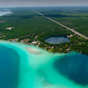 Laguna De Los Siete Colores, México