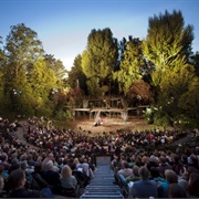 Watch a Performance of London&#39;S Open Air Theatre at Regent Park.