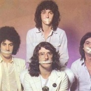 Canción De Alicia En El País – Seru Giran (1980)