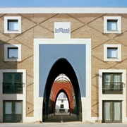 Housing Le Medi (Rotterdam, Netherlands)