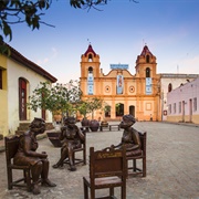 Plaza Del Carmen, Cuba