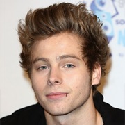 Luke Hemmings