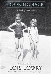 Looking Back: A Book of Memories (Lois Lowry)