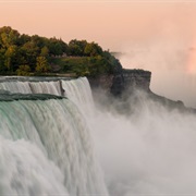 Niagara Falls, Ontario (Bruce Almighty & Pirates of the Caribbean: At World's End)