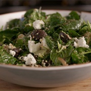 Spinaziesalade Met Geitenkaas, Quinoa En Gebakken Shiitake's