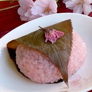 Sakura Mochi (桜餅)