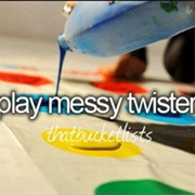 Play Messy Twister