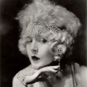 Mae Murray