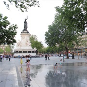 Place De La Republique