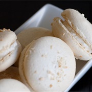 Coconut Macaron