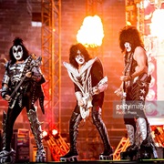 Kiss