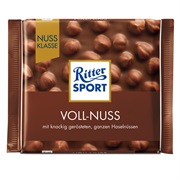 Voll-Nuss