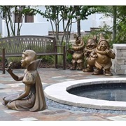 Snow White at Golden Oaks