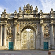Dolmabahçe Sarayı