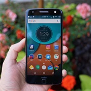 Motorola (Moto Z Droid)