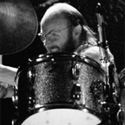John Weathers (Gentle Giant)