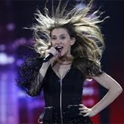 Jana Burčeska- "Dance Alone"