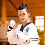 Hu Yi Feng (The Whirlwind Girl)