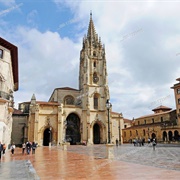 Plaza De Alfonso II, Oviedo