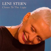 Leni Stern - Closer to the Light