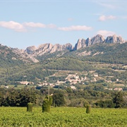 Dentelles De Montmirail
