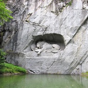 Lion Monument