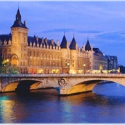 Visit the Conciergerie.