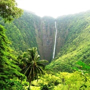 Hi'ilawe Falls, Hawai'i