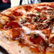 Pizza Hut Carnivor-1Lrg Meat Feast Pizza,1Ltr Coke,2 Choco Brownies