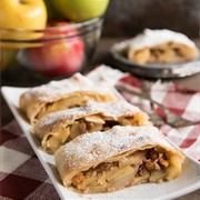 Apfelstrudel