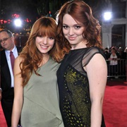 Bella Thorne and Jennifer Stone