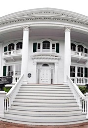 Marvelous Old Mansions (Sylvia Higgenbotham)