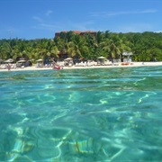West Bay Beach, Honduras