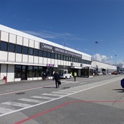 Kristiansund Airport, Kvernberget