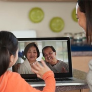 Video-Chat With Family & Friends