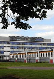 Elliott School, Pullman Gardens, Putney, London, England, UK