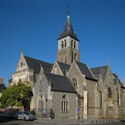 Cathédrale De La Sainte-Trinité, Laval